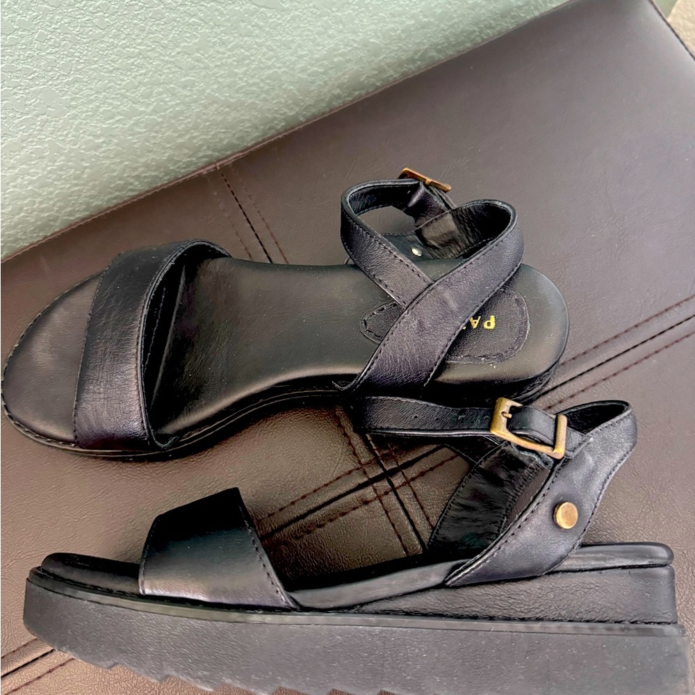 Portland Leather Black Wedges